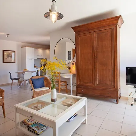 Casa Notte Spacieux Calme Et Centre De 15 Min A Pied Апартаменты *