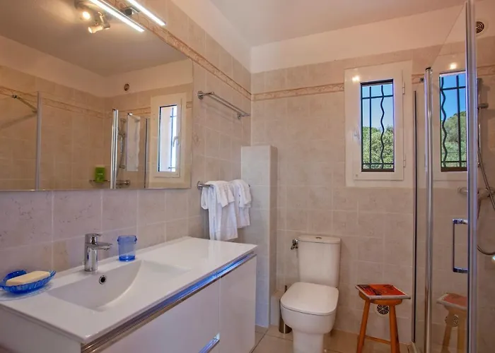 Casa Notte Spacieux Calme Et Centre De 15 Min A Pied Calvi (Corsica)